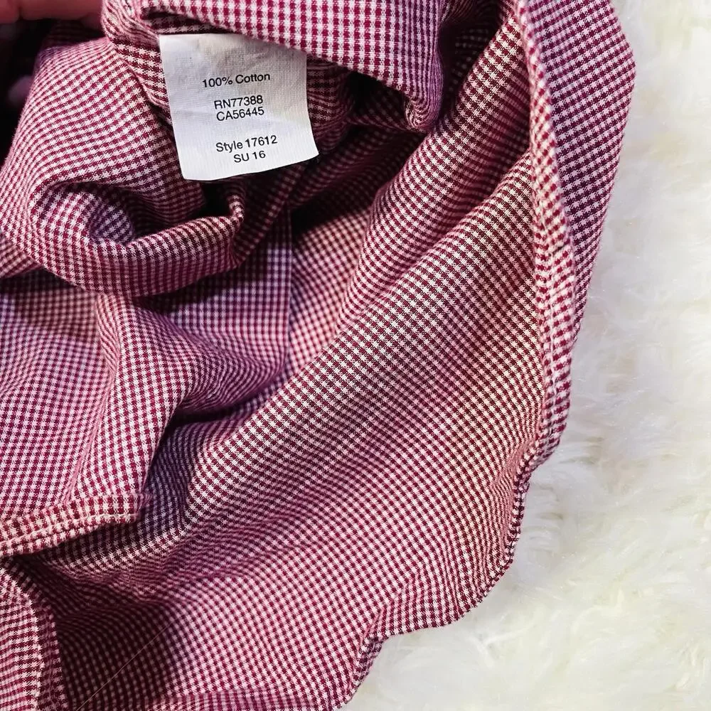 J. Crew Men's Classic Button Up Long Sleeve Shirt Medium